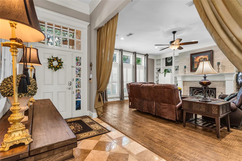 5904 Richwater Drive