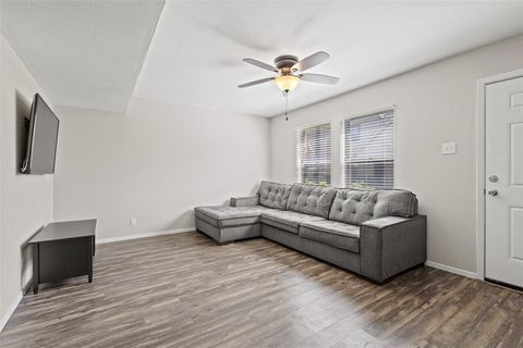 1905 W Morton Street 6 Denison TX 75020
