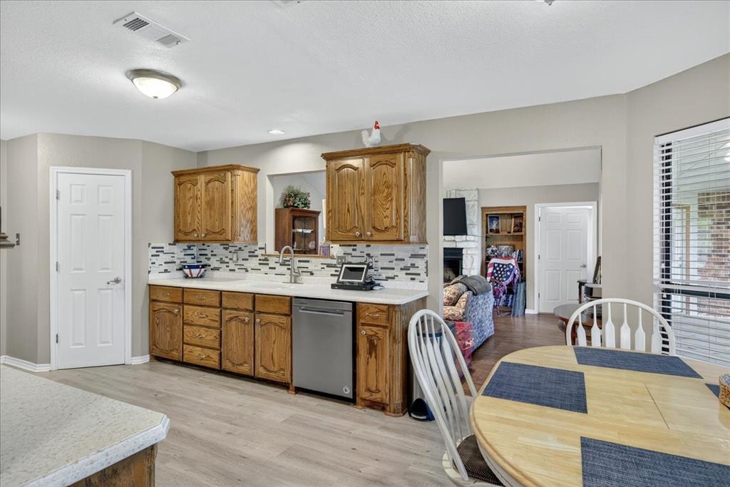 8401 Taylor Ranch Loop