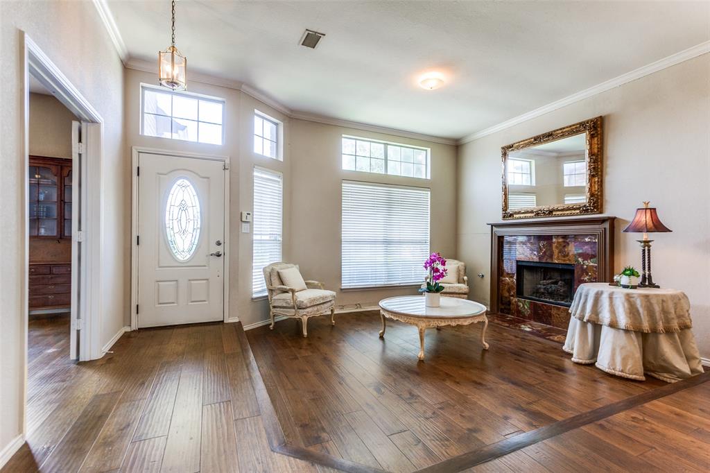 4271 Timberglen Road