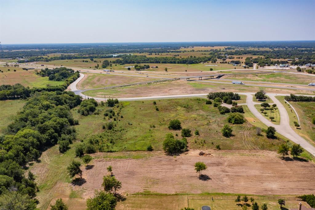 1000 & 1077 Eagle Lake Drive