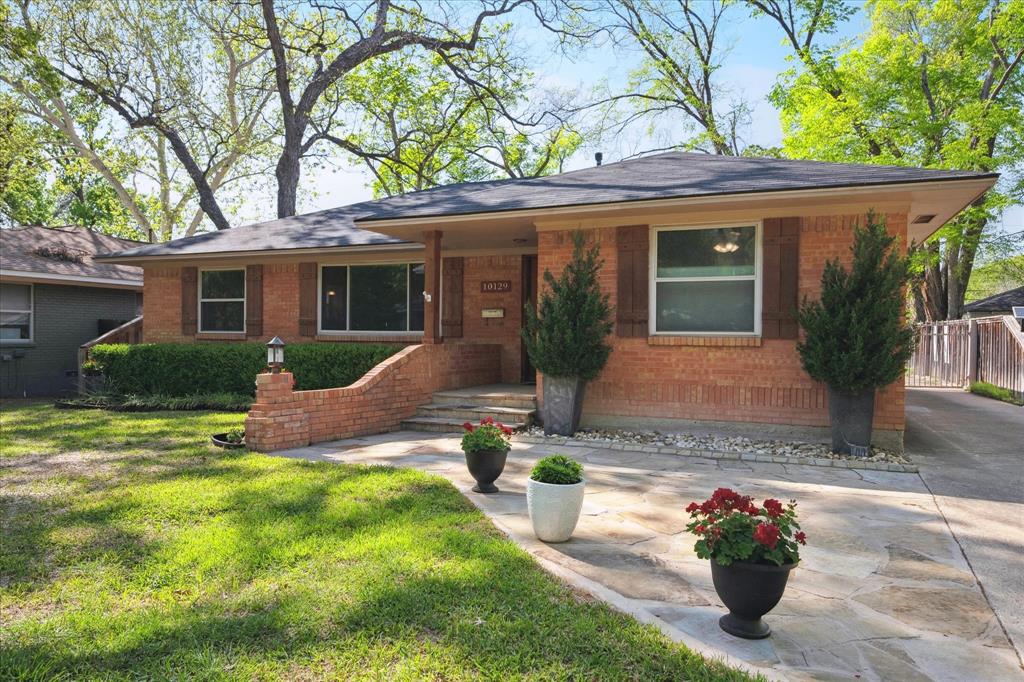 10129 Gateway Lane