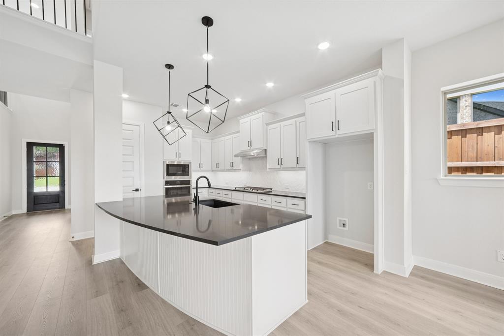 6213 Escarpment Drive