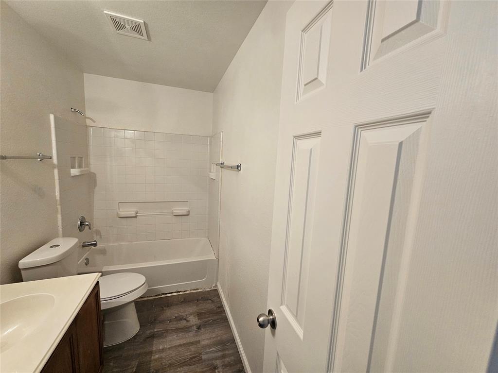 Everman Park South Add - Residential Lease