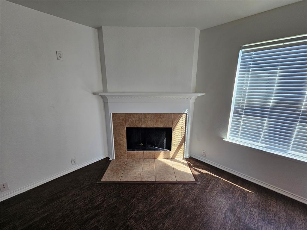 Everman Park South Add - Residential Lease