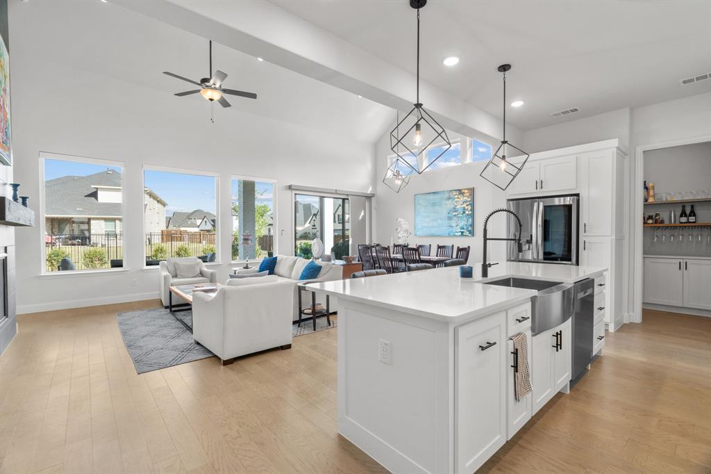 4733 Valley Peak Cove