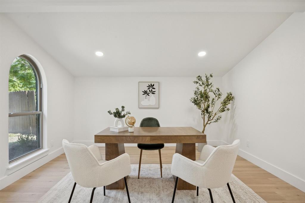 2807 Boeing Court
