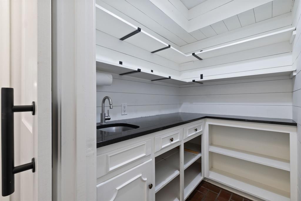 Meadows 03 - Residential