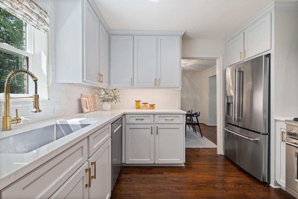 Meadows 03 - Residential