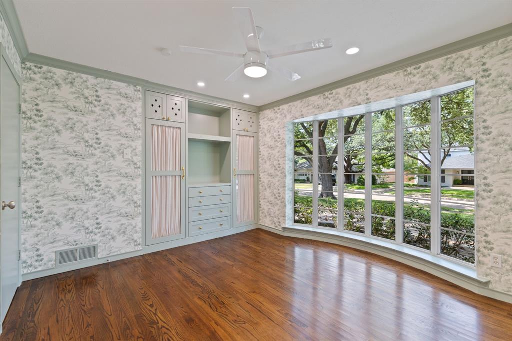 Meadows 03 - Residential