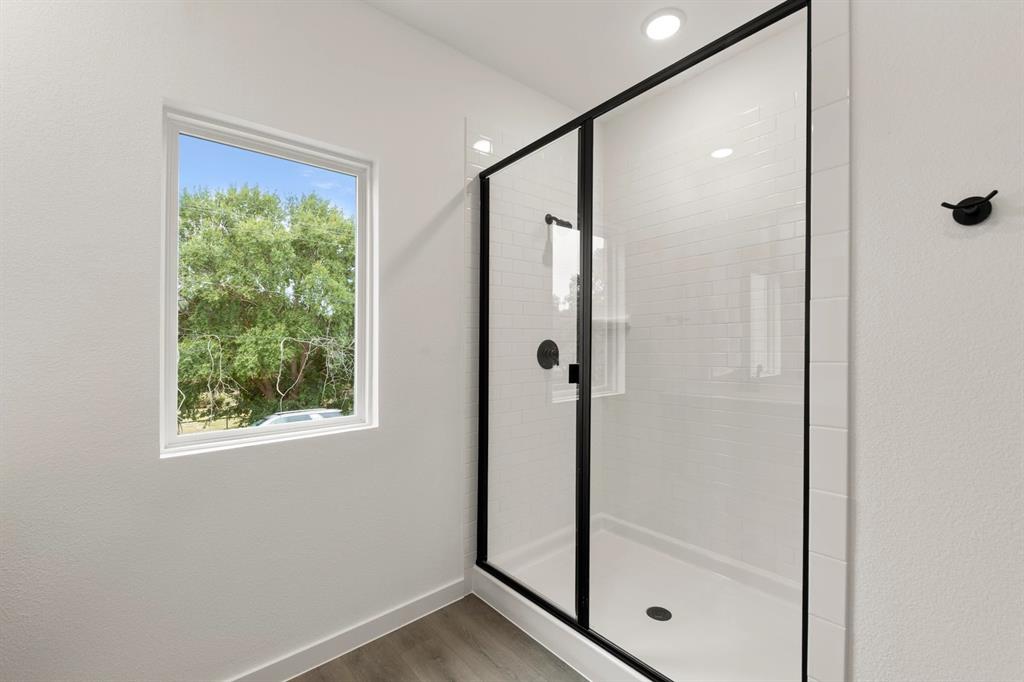 Sereno Oaks at Buckner Terrace - Residential