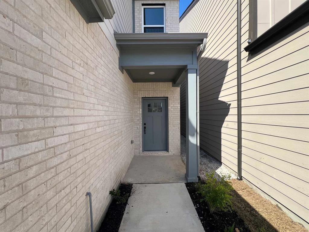 2633 Lost Maples Lane
