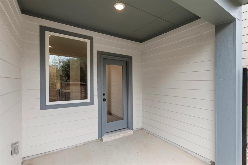 Sereno Oaks at Buckner Terrace - Residential