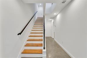 Peak Street Twnhms - Residential Lease