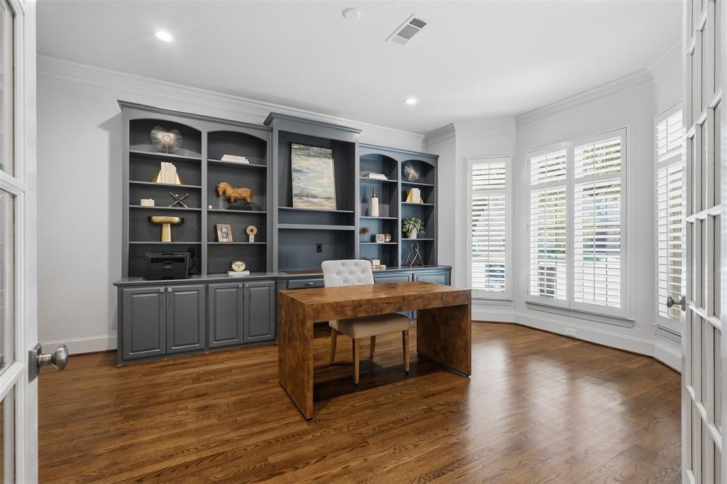 4105 Walnut Meadow Lane
