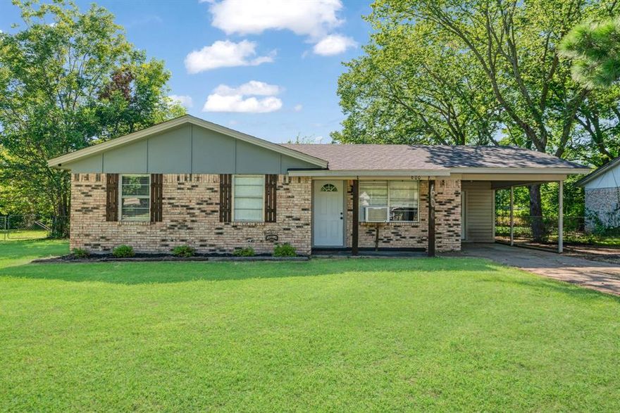 Welcome to this beautifully maintained 3-bedroom, 1-bath brick home offering comfort, space, and endless possibilities. Step inside to find a bright and airy layout, featuring a spacious living area and a large laundry room for added convenience. The home also includes a versatile bonus room—perfect as an office, game room, coffee nook, crafting space, or whatever your lifestyle needs. Whether you're working from home or looking for a cozy retreat, this room adapts effortlessly. Enjoy the charm of a solid brick exterior and a generous yard—ideal for outdoor entertaining, gardening, or simply relaxing under the open sky. Located in Blossom, TX, this home is a fantastic opportunity for families, first-time buyers, or anyone looking for a blend of functionality and flexibility.