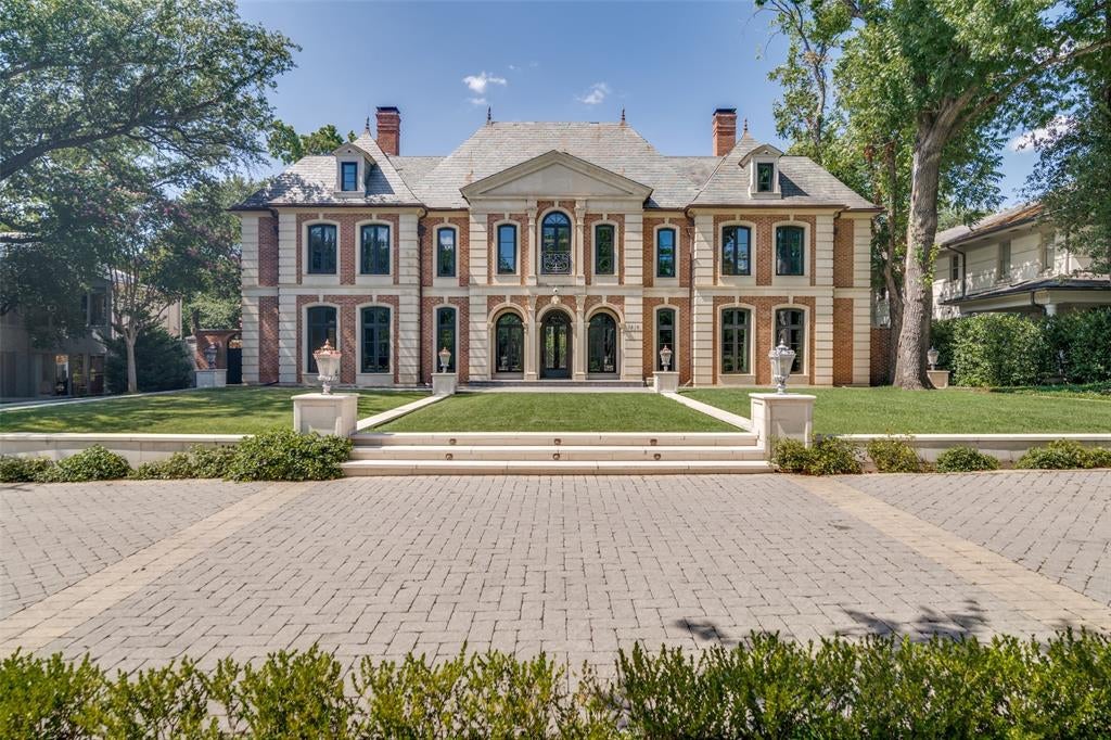 3616 Beverly Drive
