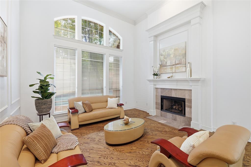 406 Parkwood Court