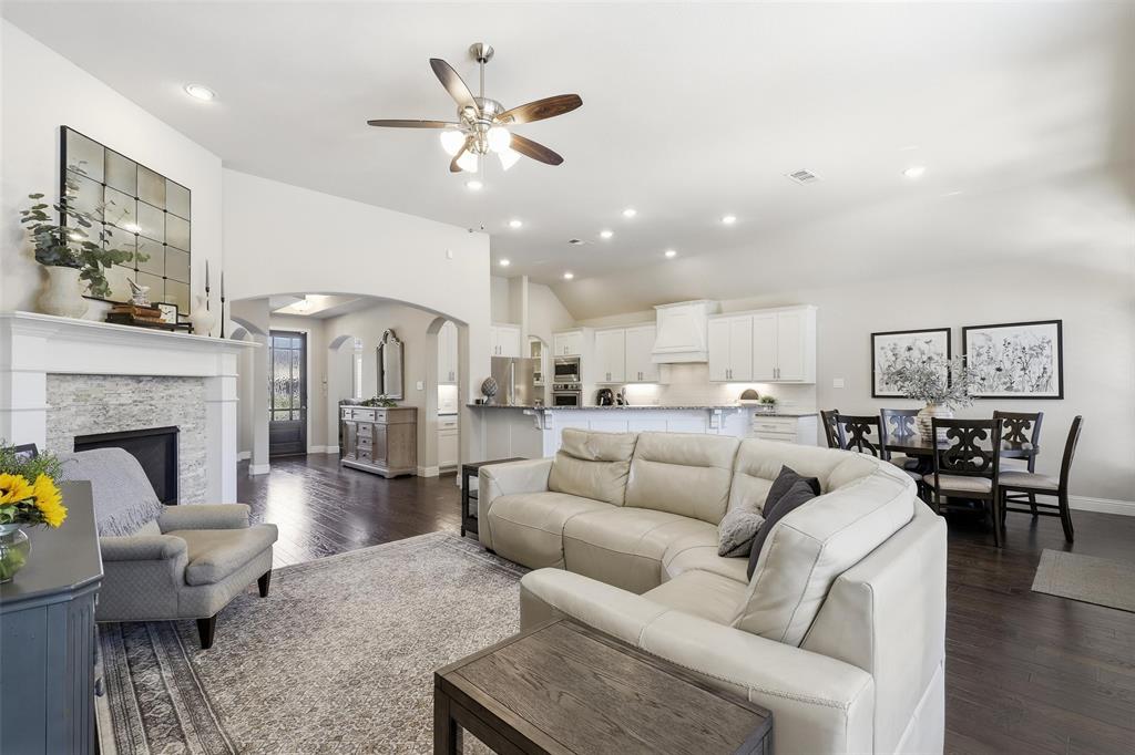 La Frontera - Residential