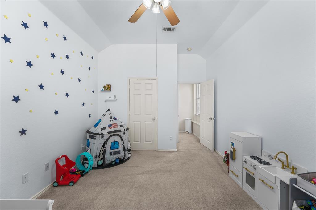 Legend Crest Ph III - Residential