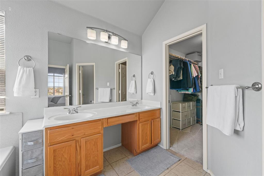 Legend Crest Ph III - Residential