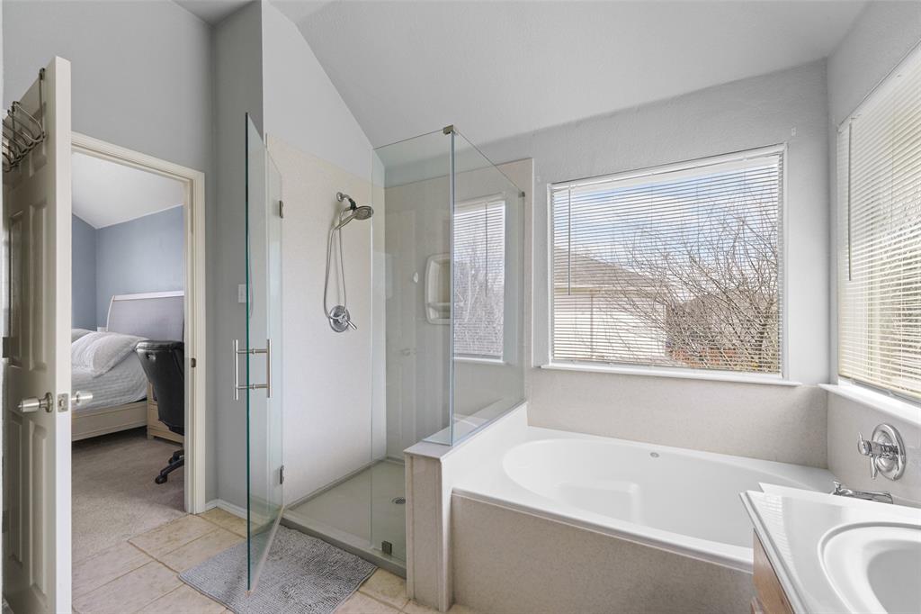 Legend Crest Ph III - Residential