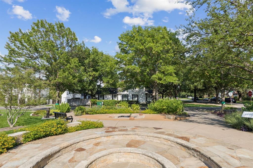 Caruth Hills 04 - Land