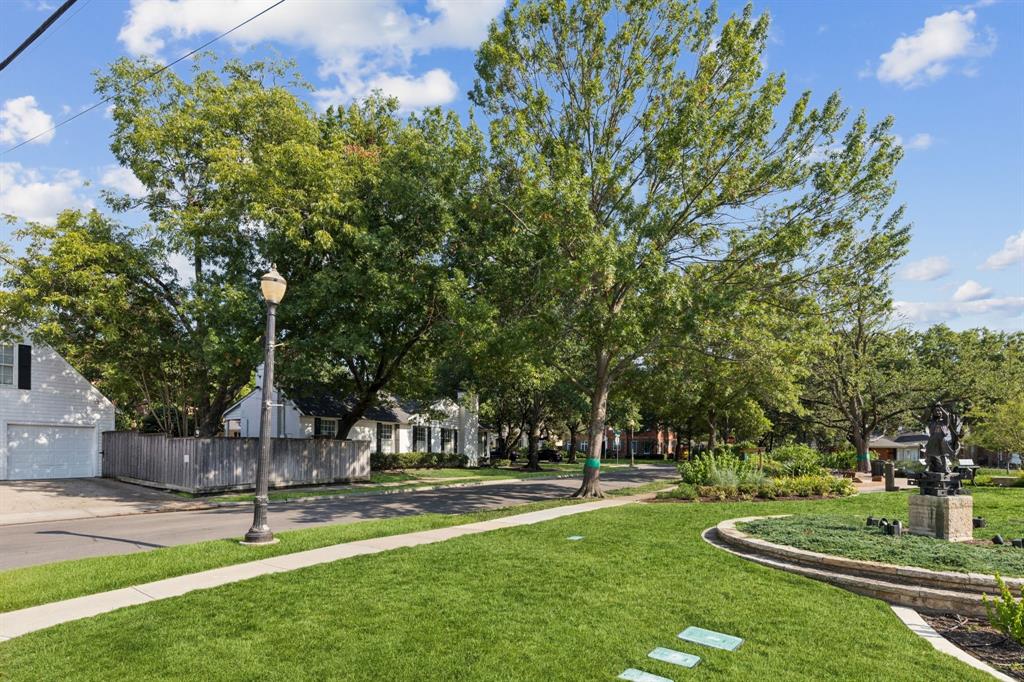 Caruth Hills 04 - Land