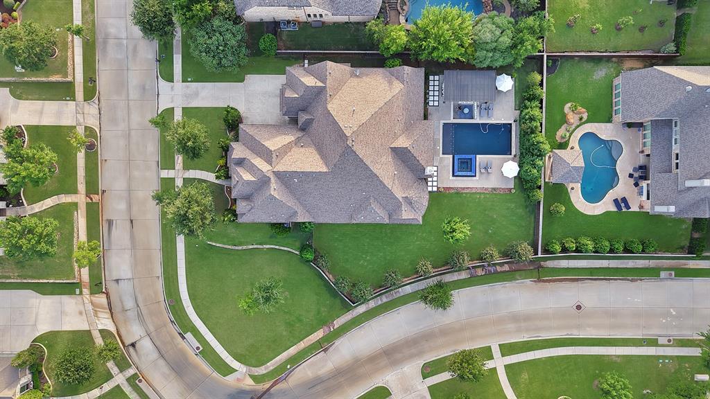 669 Meadow Creek Drive