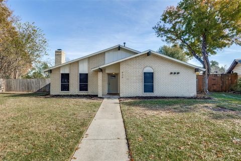 Photo of 926 Meadowcove Circle, Garland, TX 75043 (MLS # 21131740)