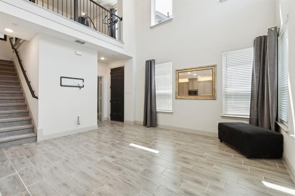 984 Mikaela Drive