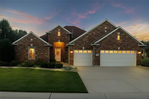 Photo of 9004 Freeport Drive, Denton, TX 76207 (MLS # 21077416)