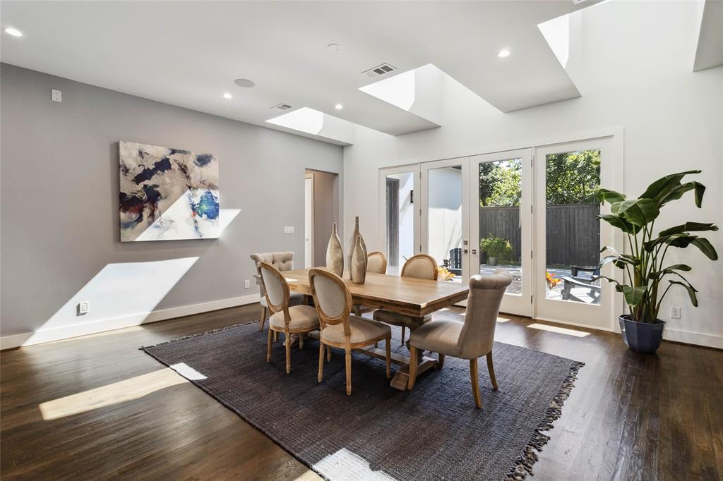 3942 Rochelle Drive