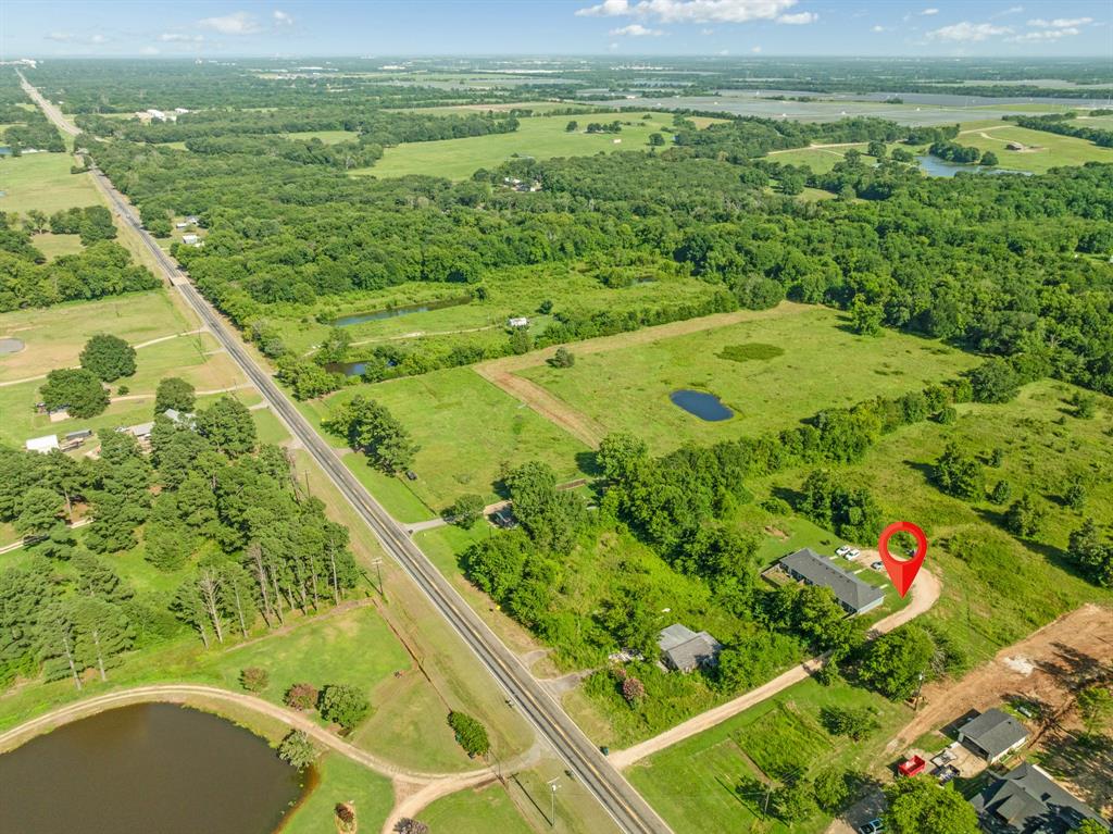 797 Farm Road 1510