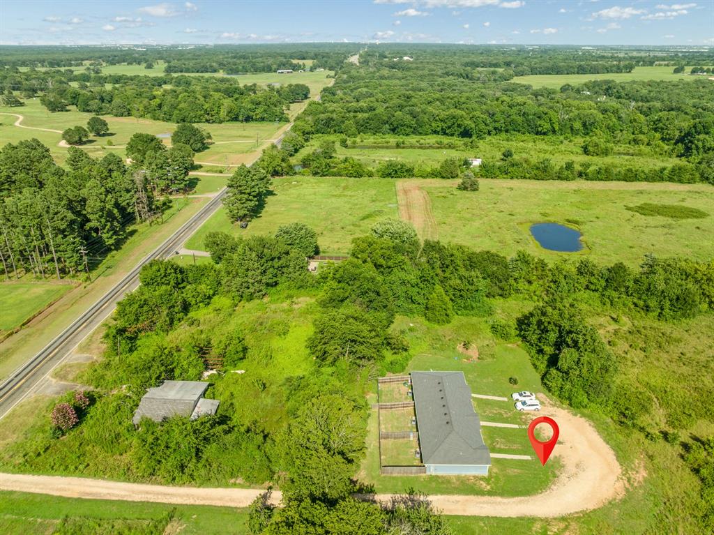 797 Farm Road 1510
