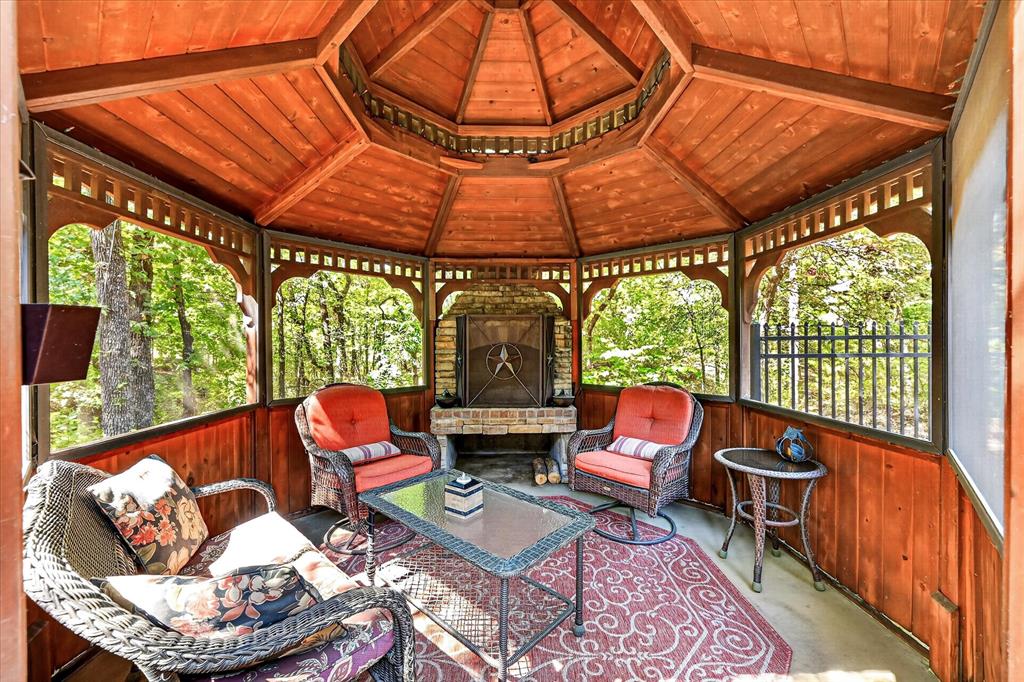 7 Shorehaven Lane