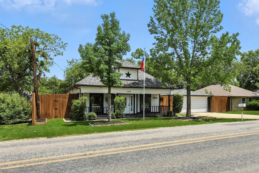 208 S 5th Street