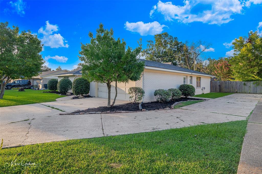 2312 Ashdown Drive