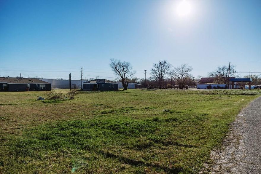 1.44 acres located in town just East of downtown Bonham and only 1 block off the main artery of Sam Rayburn Hwy 56 zoned as local business, which does include some residential structures. Great road frontage, 3 contiguous lots with the 4th lot being very close by.  parcel ID's 91130, 91138,91128,91133. Surveys will need to be ordered. Zoning definitions are uploaded in supporting docs.  2 inch water line at the road 
All information contained herein in is deemed reliable but not guaranteed. Buyers are to verify and complete due diligence, property is being sold as is where is with no express or implied guarantees.