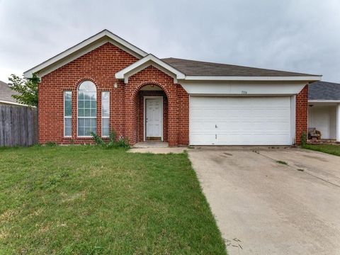 7116 Park Creek Circle E Fort Worth TX 76137