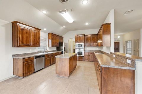 Tiny photo for 409 Stampede Court, Fort Worth, TX 76131 (MLS # 21198831)