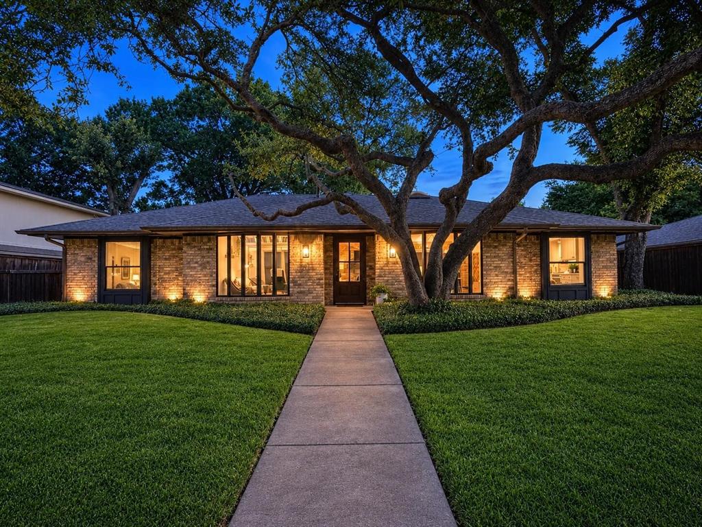 2736 Grandview Drive