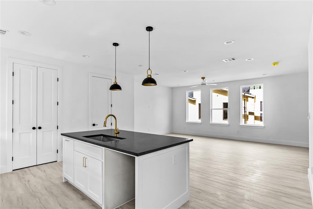 Maplewood 01 - Residential Income