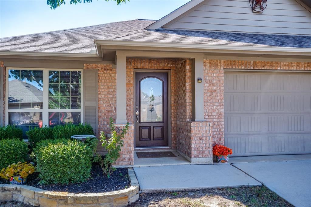 14317 Mariposa Lily Lane