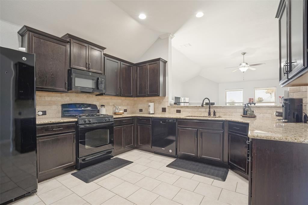 14317 Mariposa Lily Lane