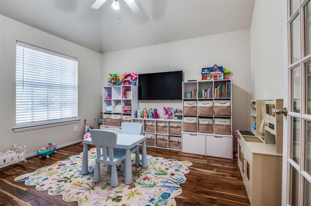 3010 Glenbrook Drive