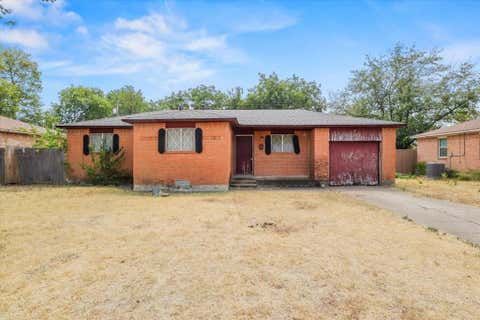 Photo of 820 Colgate Drive, Lancaster, TX 75134 (MLS # 21369060)