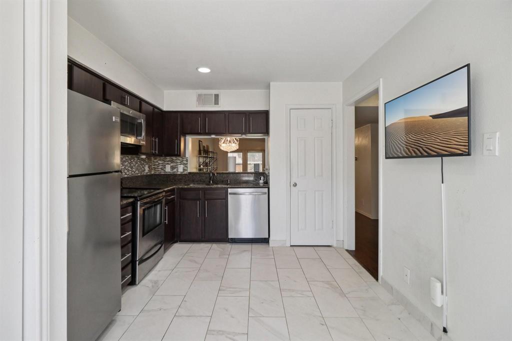 La Mirada Condo - Residential