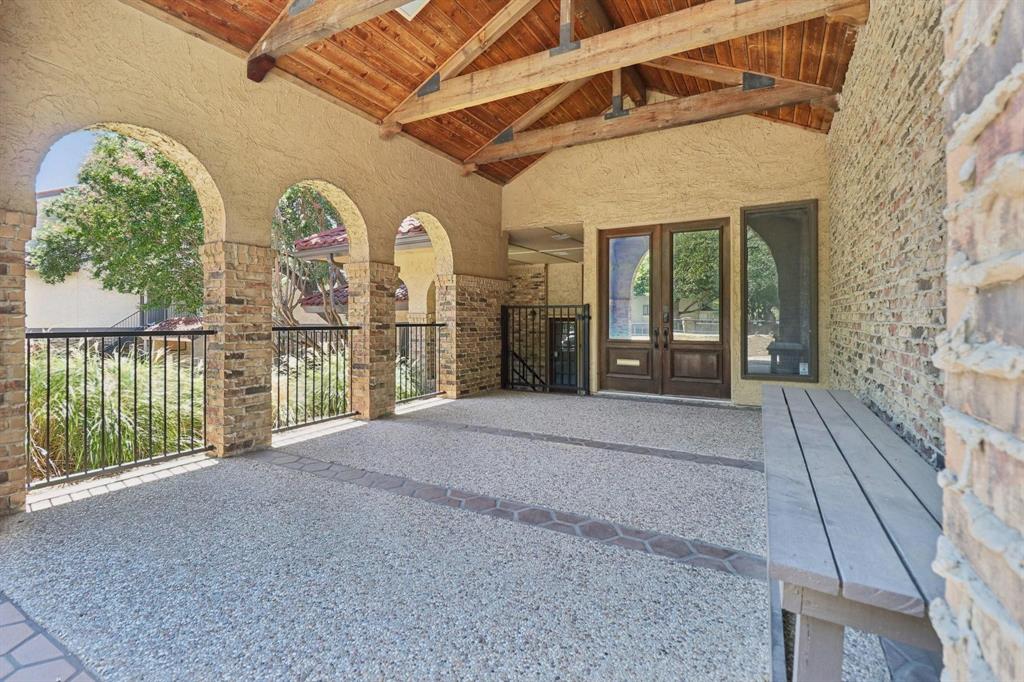 La Mirada Condo - Residential