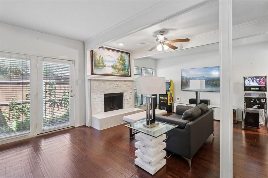 La Mirada Condo - Residential